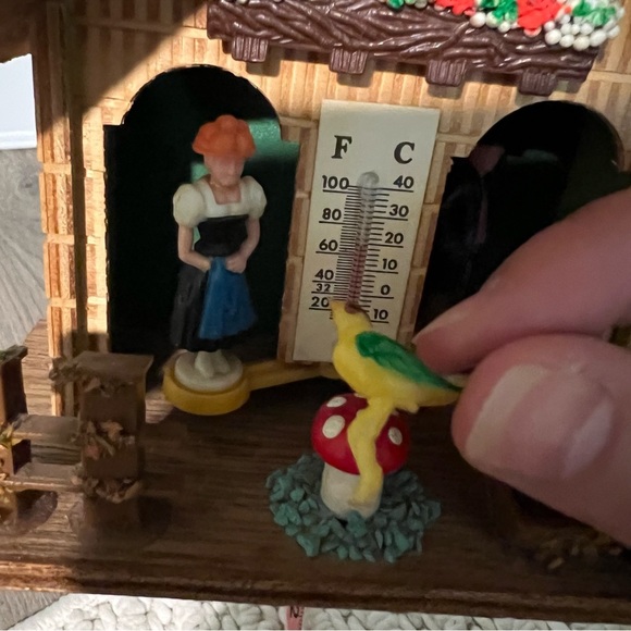 Vintage Handmade Grannycore Bambi Wooden German Weather House Chalet - Picture 5 of 5